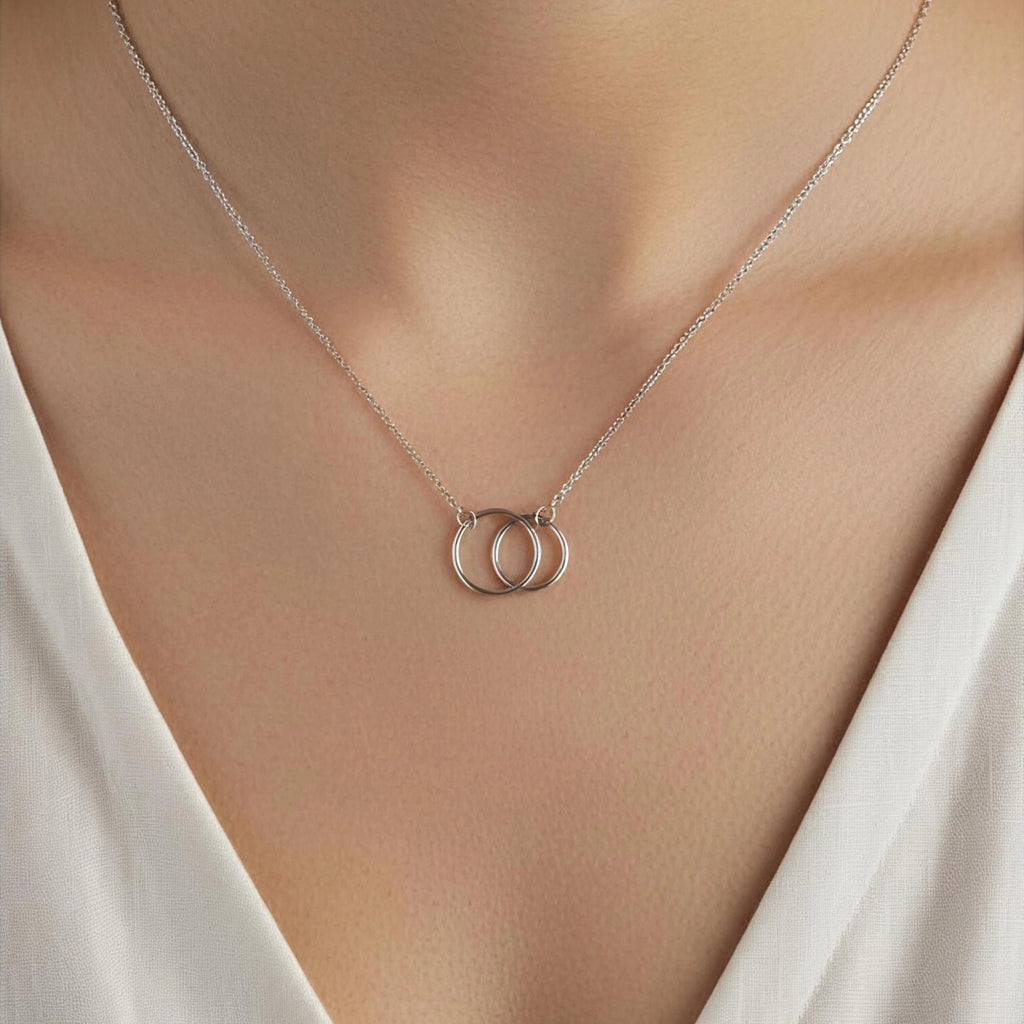 Double ring necklace