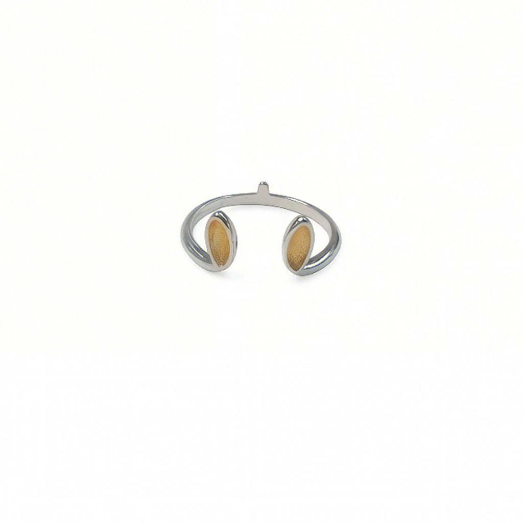 Rabbit ear ring