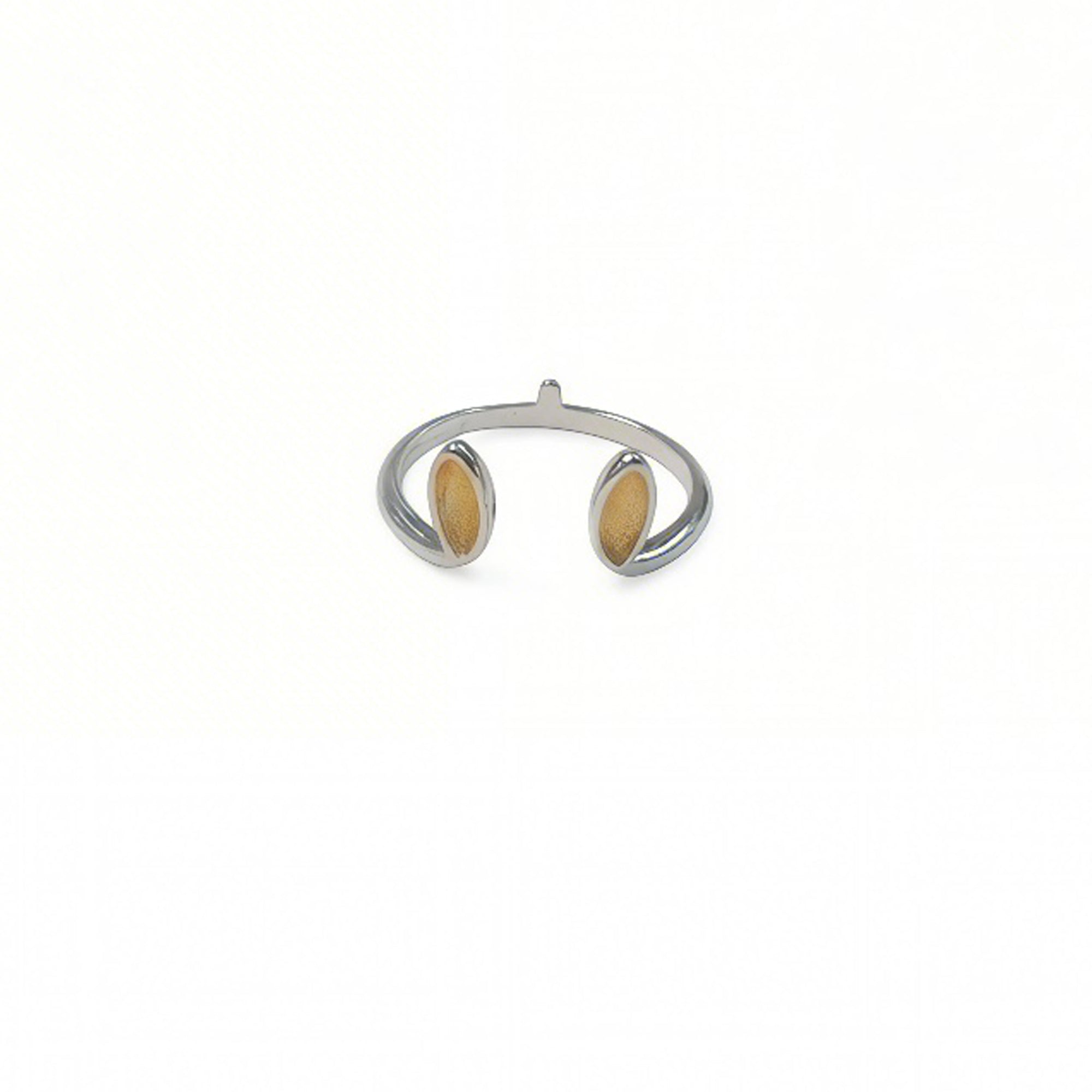 Rabbit ear ring